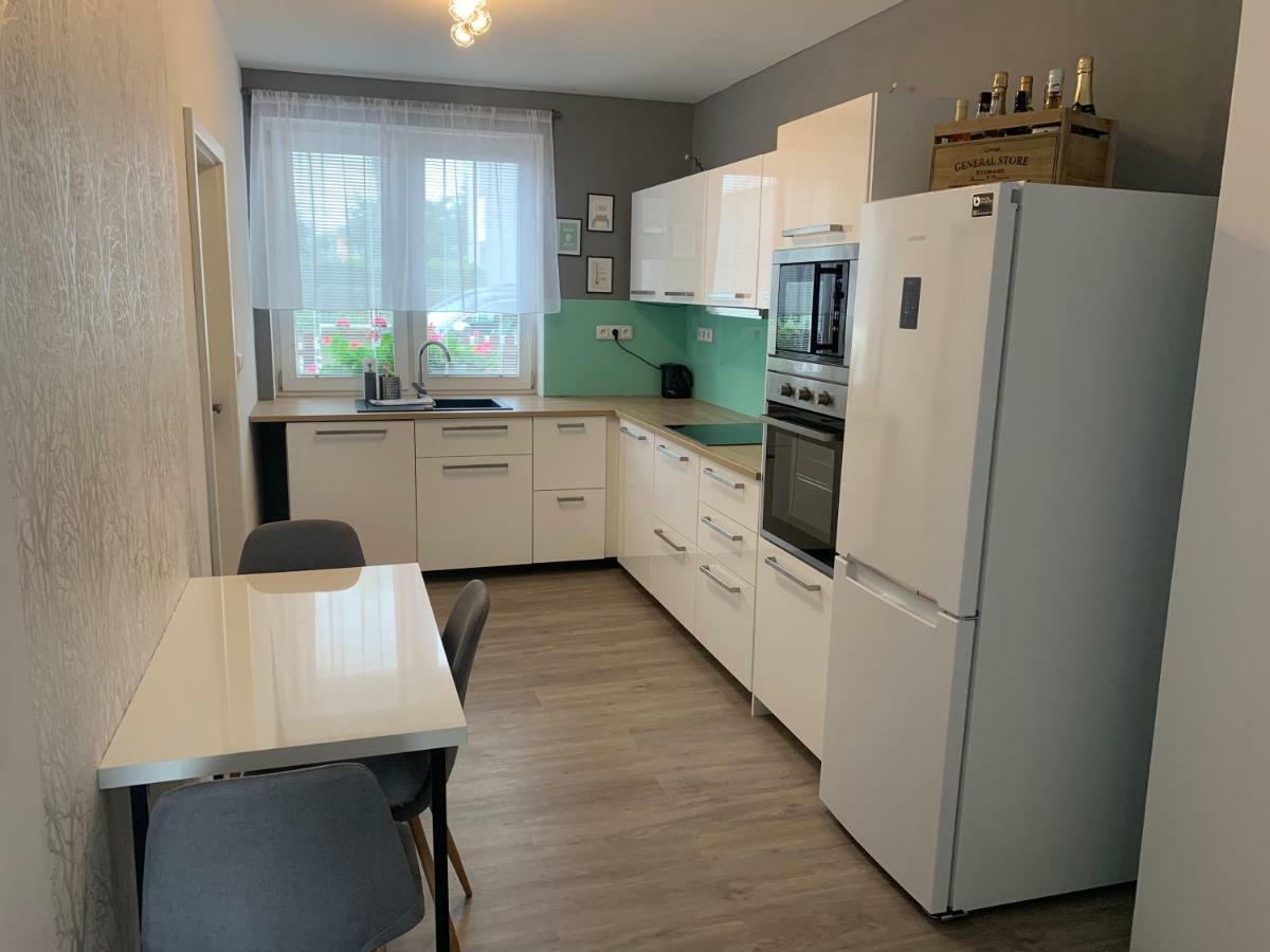 Tolarova Apartman Pardubice Exterior photo